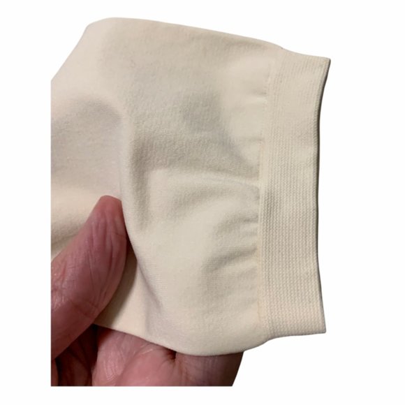 Victoria's Secret Medium Bodysuits (2) - Picture 9 of 11